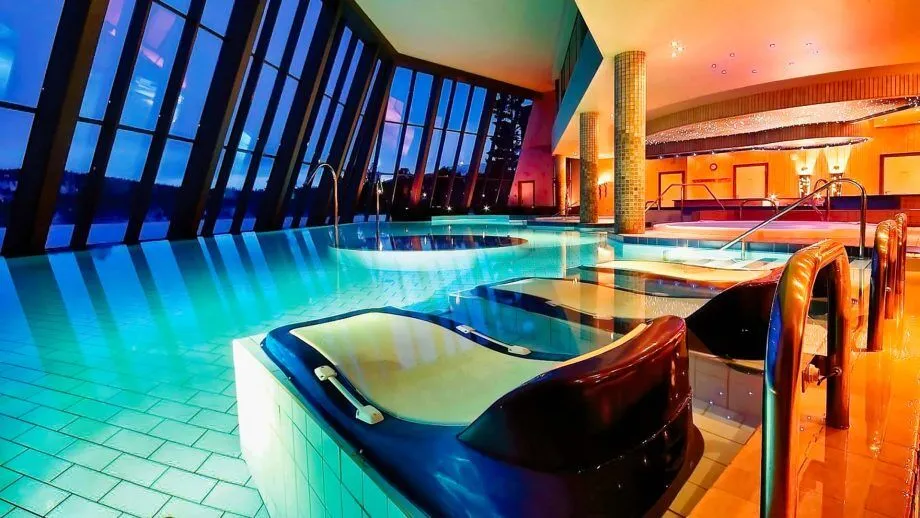 spa ii just 1920 920x518